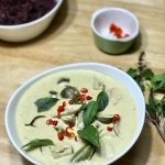 Thai Green Curry with Eggplant and Chicken |www.alldayieat.com
