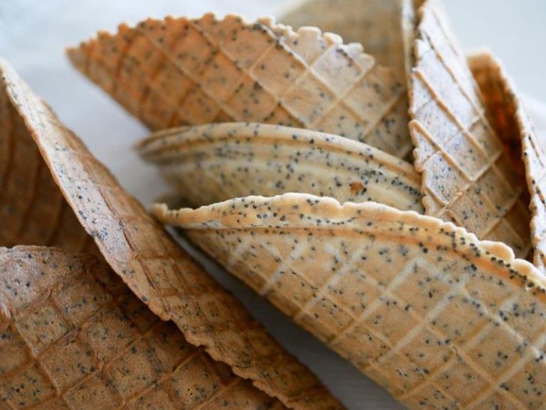 lemon poppy seed waffle cones-3