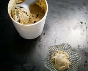 hojicha ice cream container