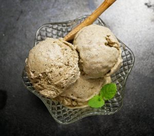 hojicha ice cream 3 scoops