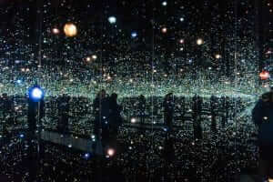 broad museum-infinity room