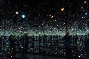 broad museum-infinity room
