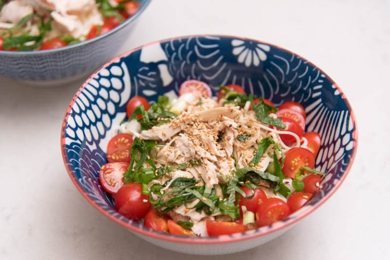 Cold Somen Noodles - With Shiso, Tomatoes and Chicken_