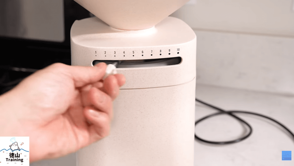 Mockmill 200 Grain Mill for Homemade Flour 2