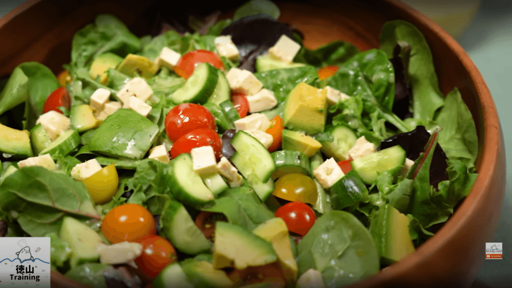 Salad with shiokoji dressing