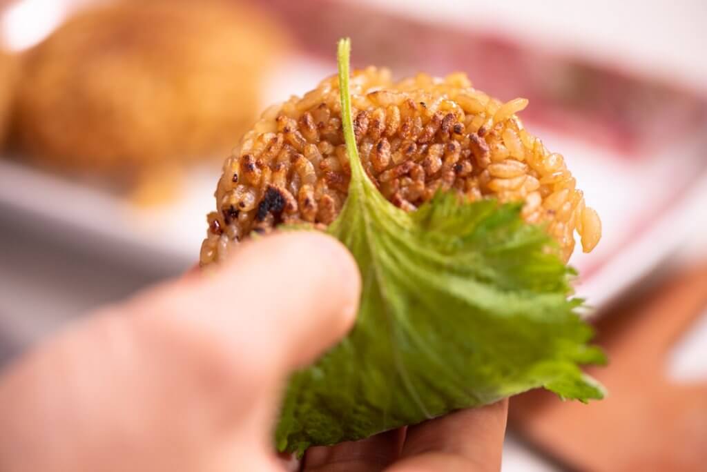 yakionigiri - grilled rice balls with shiso