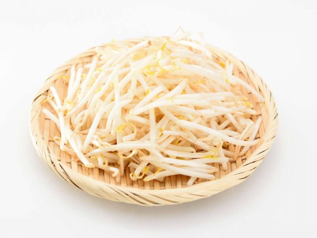 Moyashi bean sprouts