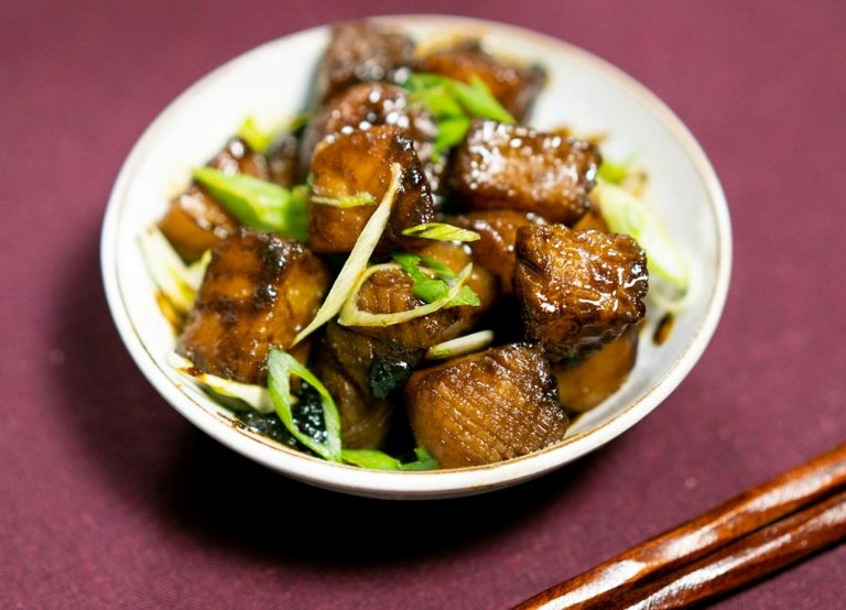 Konnyaku with Japanese curry powder closeup