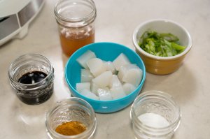 Konnyaku with Japanese curry powder ingredients