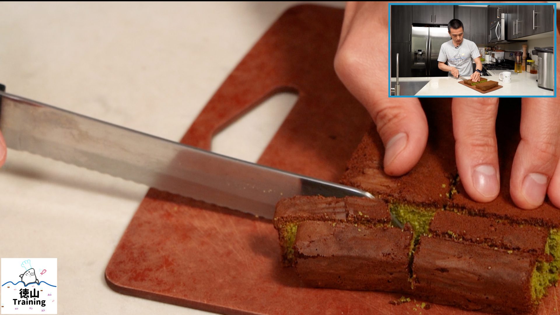 Slicing of Matcha Castella