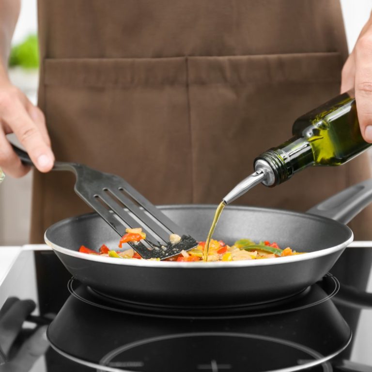 Extra Virgin Olive Oil: How it Benefits Men